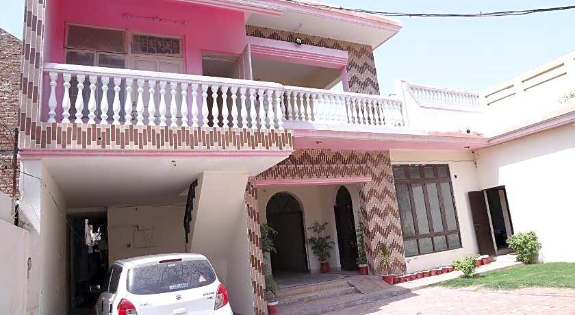 Hotel Sareena Residence