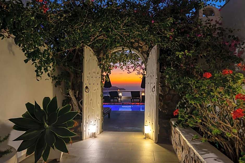 Athermi Suites - Adults Only