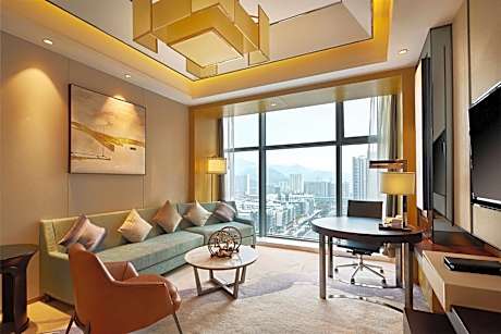 Executive King Suite - Lounge Access