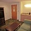 La Quinta Inn & Suites by Wyndham Boston Somerville