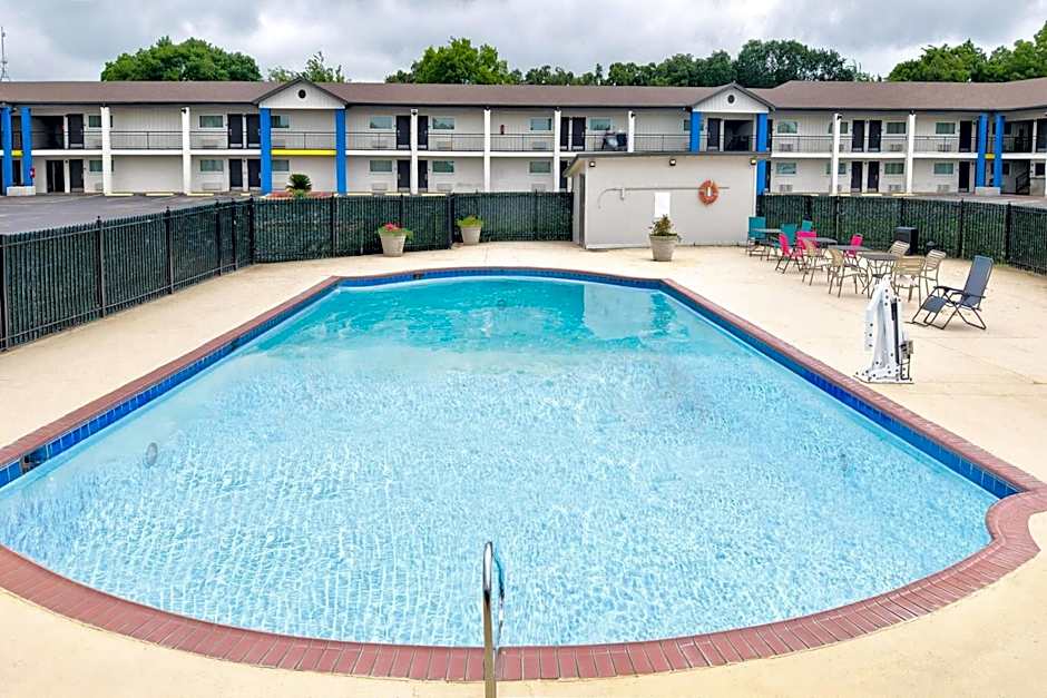 Days Inn By Wyndham Gatesville