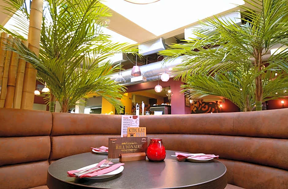 Pelican London Hotel And Residence