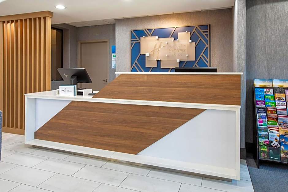 Holiday Inn Express Lathrop - South Stockton By IHG
