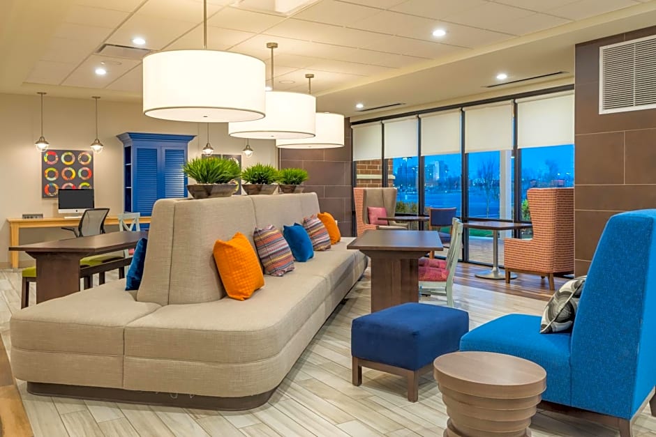 Home2 Suites by Hilton Buffalo Airport/ Galleria Mall