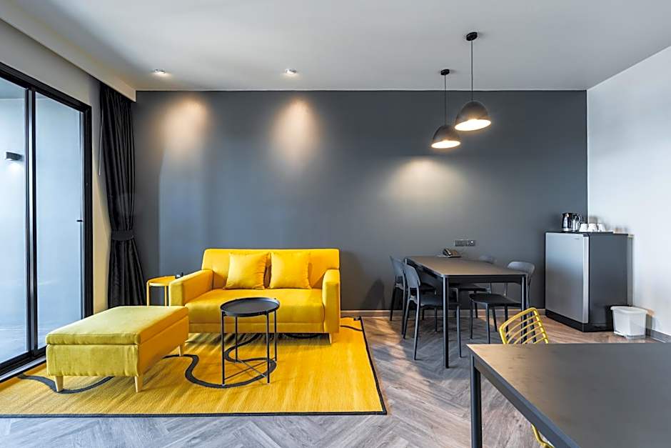 Blu Monkey Hub and Hotel Krabi Town