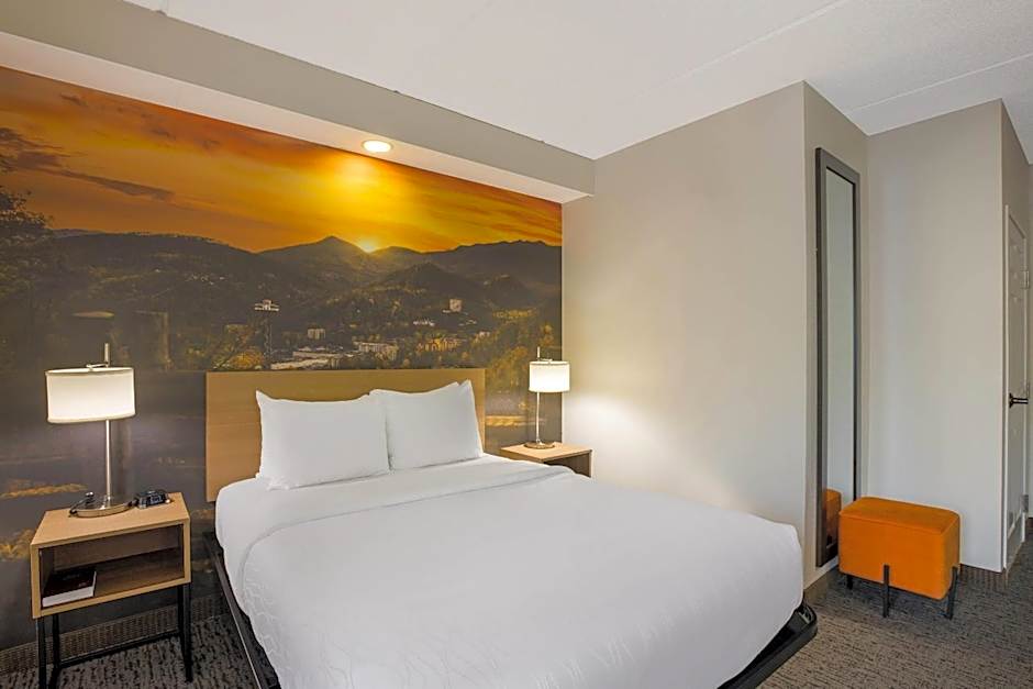 Clarion Pointe Sevierville-Pigeon Forge