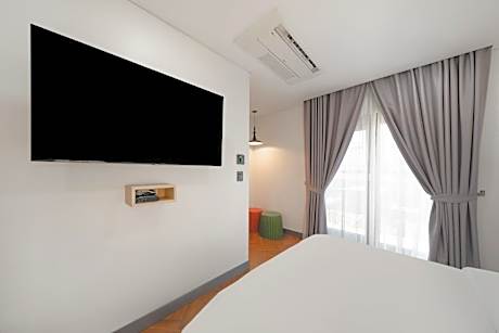 Deluxe Room with Balcony