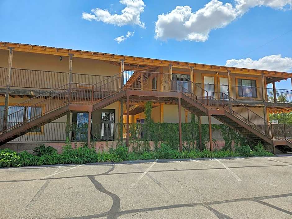 Tombstone Motel