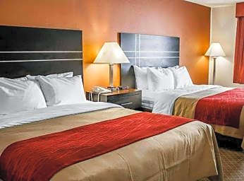 Norwood Inn & Suites Milwaukee