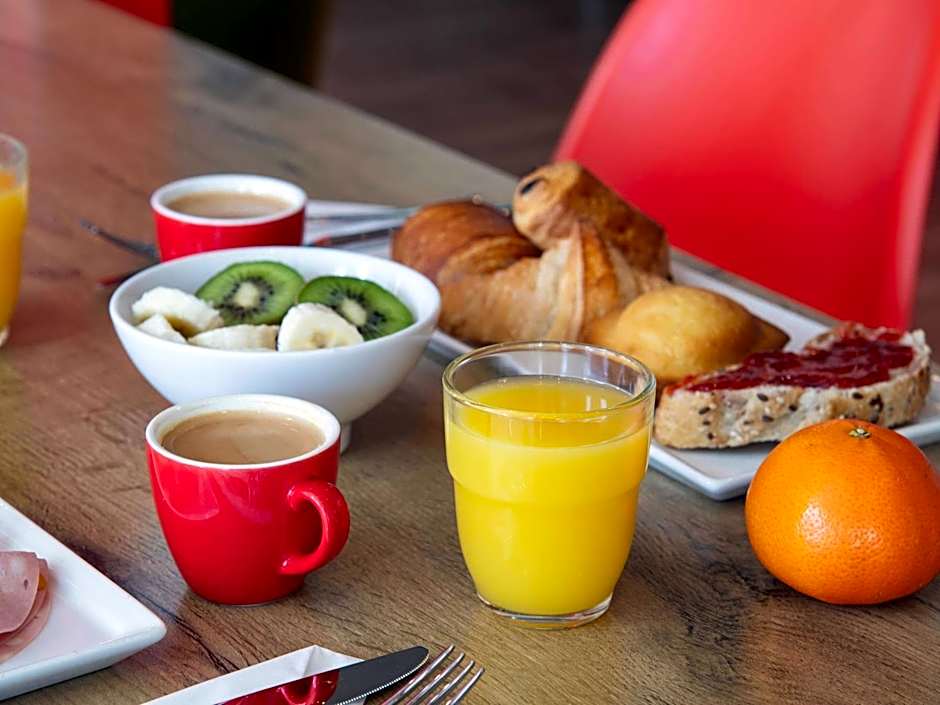 ibis Versailles Chateau