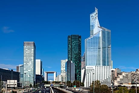 Mercure Paris La Défense Grande Arche Hotel