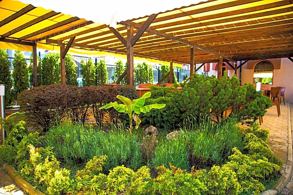 Complex Sunrise by HMG - All Inclusive