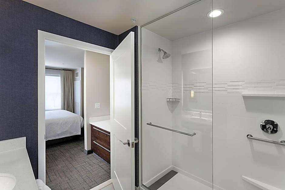 Residence Inn by Marriott Milwaukee Brookfield