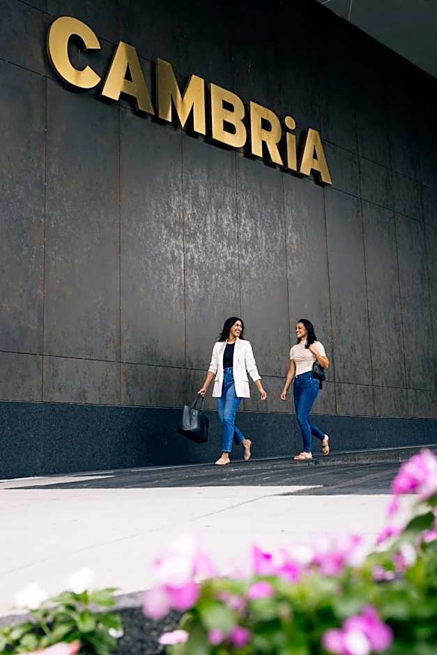 Cambria Hotel Boston Downtown-Seaport