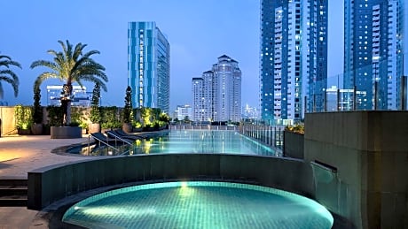 Holiday Inn & Suites Jakarta Gajah Mada By IHG