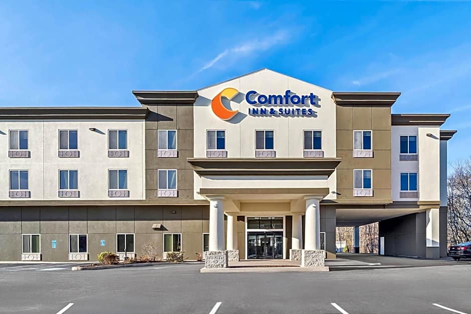 Comfort Inn & Suites Plainville-Foxboro