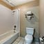 Quality Inn & Suites Maingate