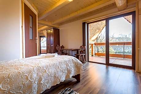 Triple Room with Mountain View