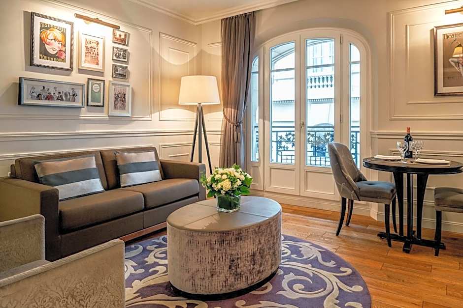 La Clef Louvre Paris by The Crest Collection