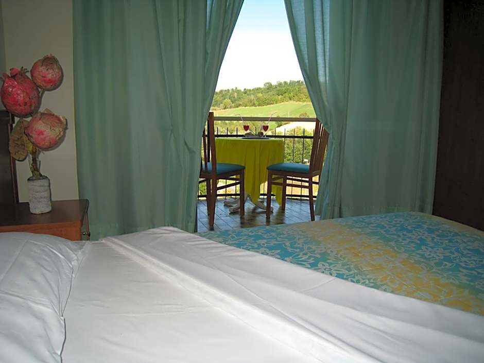 Hotel Boomerang - Check-in & Meals in front at hotel Sporting