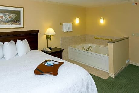 2 Qn Beds 1Bdrm Suite Nonsmoking