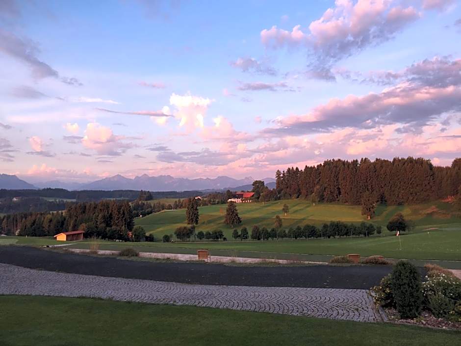 Hotel Auf der Gsteig GmbH