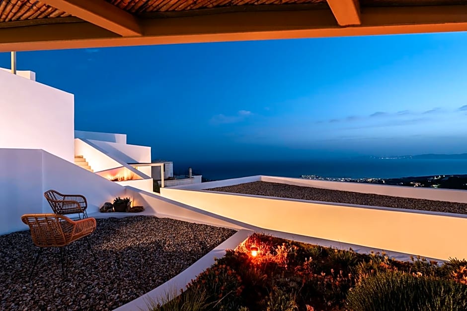 Blu Dot Tinos