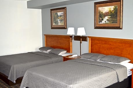 Two Double Beds Family Suite Non-Smoking