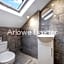 Hackney Suites - En-suite rooms & amenities