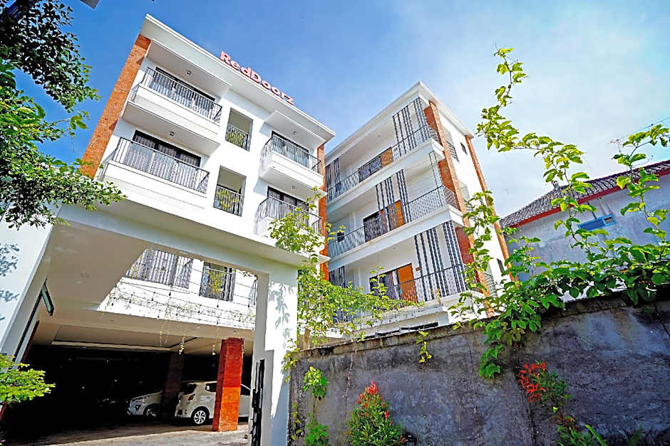 Collection O 90876 Pecatu Residences