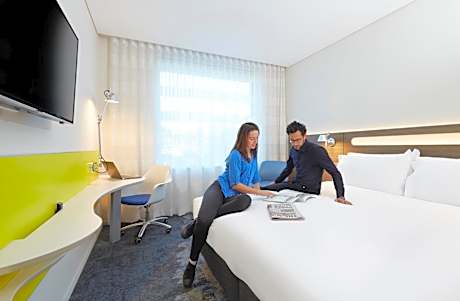 Standard King Room - Free Breakfast