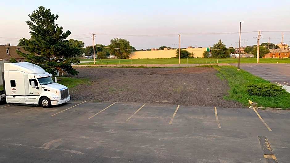Norfolk Country Inn and Suites