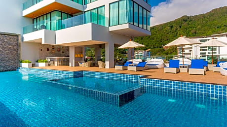 Grand Kata VIP Kata Beach