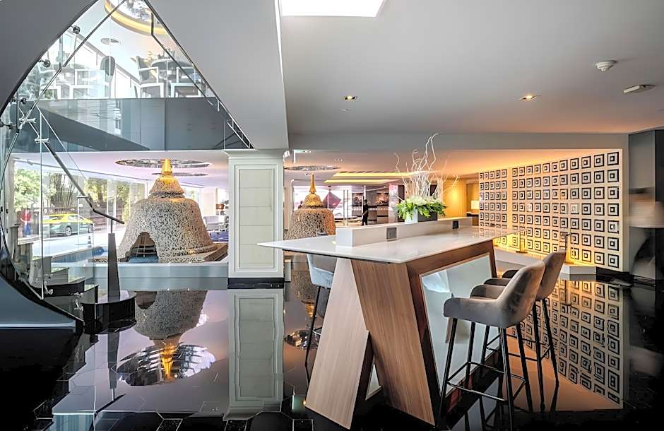 Night Hotel Bangkok - Sukhumvit 15 