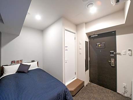 Double Room with Small Double Bed - Non-Smoking - Small Dog Friendly