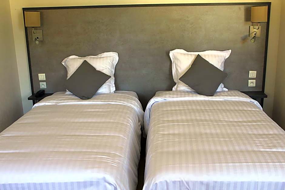 Logis Le Grand Hotel