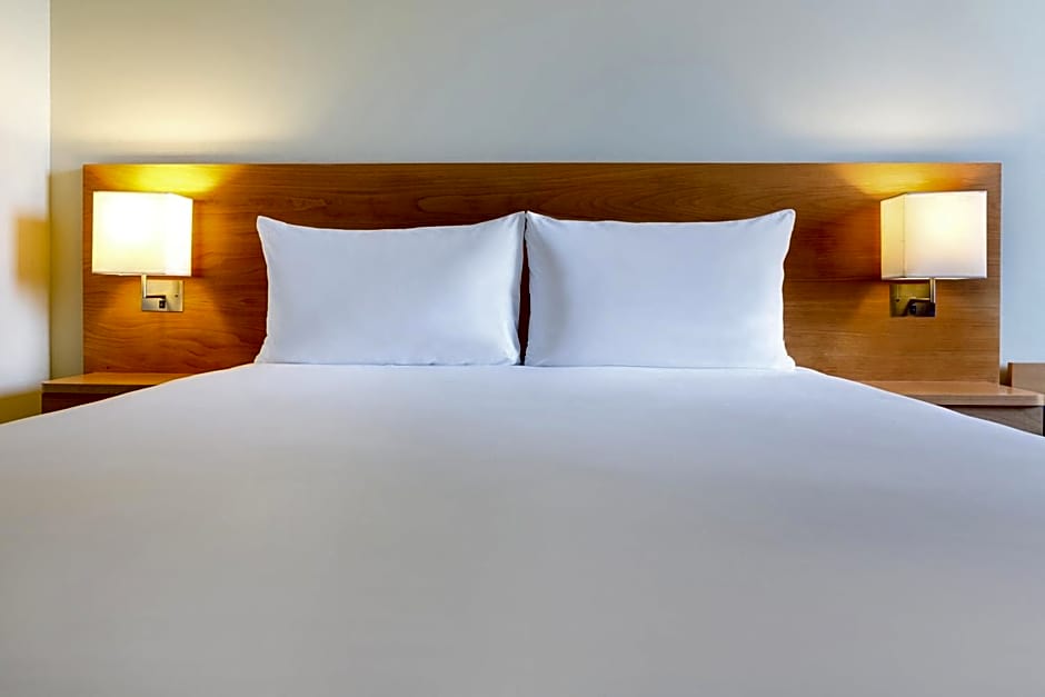 ibis Marseille Provence Aeroport