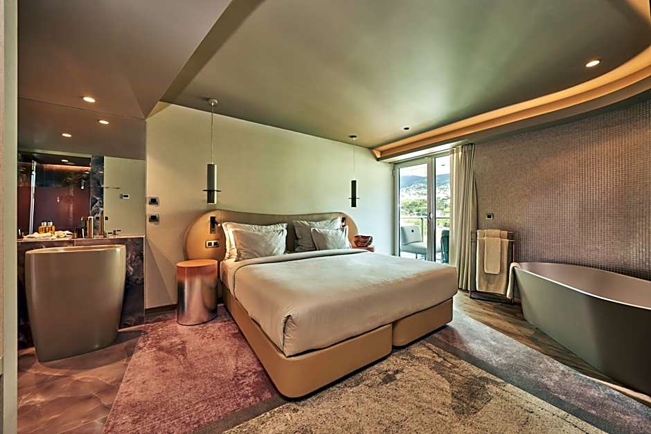 The Views Baia - Adults Only