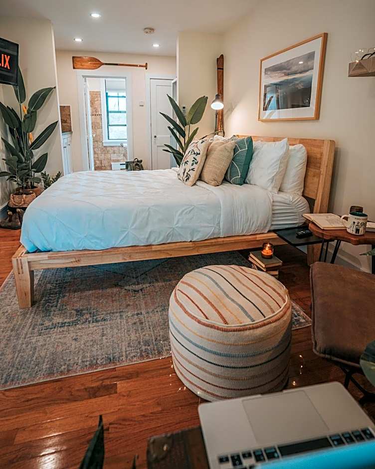 The Willow, Catskill