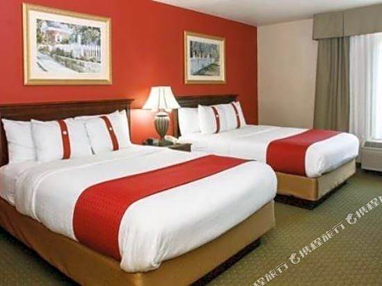 The Elms Hotel