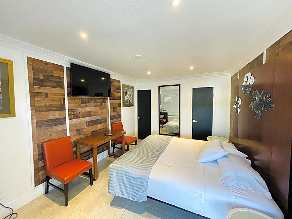 Casa Blanca Inn & Suites Whittier