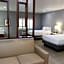 BLVD Hotel and Studios Universal-Hollywood, an Ascend Collection Hotel