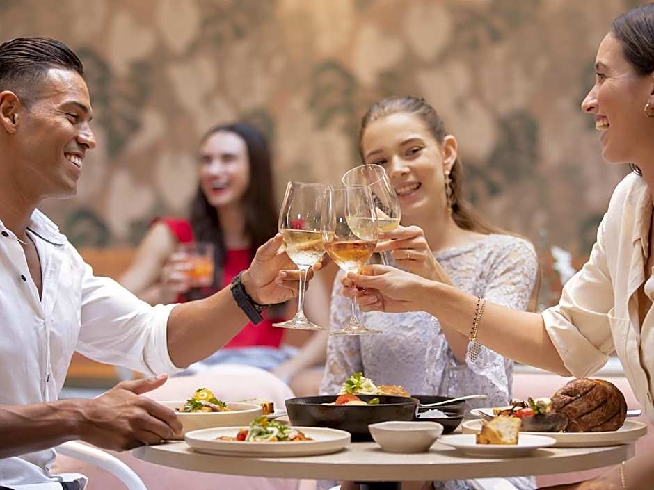 Novotel Sydney International Airport Hotel