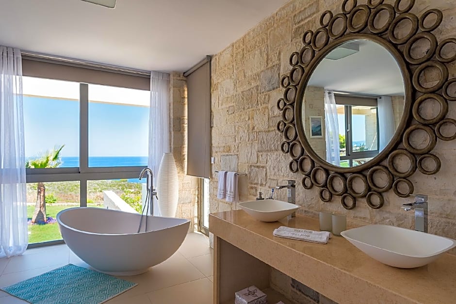 Elias Seafront Luxury Villa