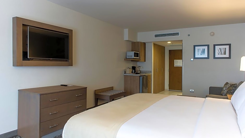 Holiday Inn Express & Suites Chihuahua Juventud