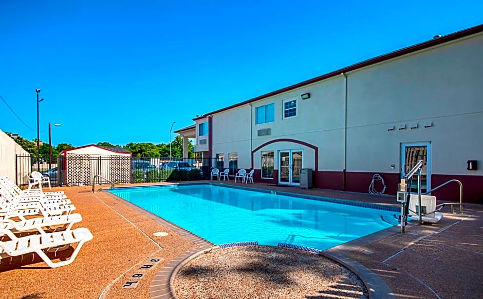 Red Roof Inn San Marcos