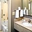 Courtyard by Marriott Durham Near Duke University/Downtown