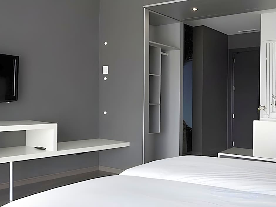 Mas Monzon Hotel