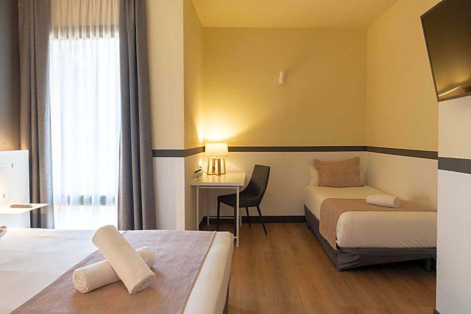 May Ramblas Hotel