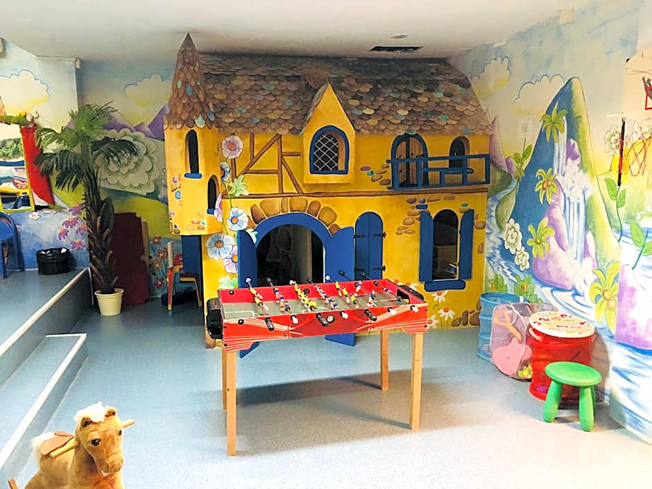 Regency Torviscas Apartments and Suites